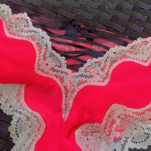 Brand new Victoria’s Secret/Pink panties 3 pack size medium - Picture 7 of 8